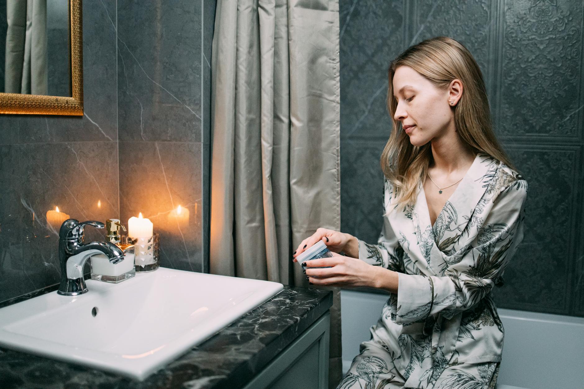A Nova Era da Estética: A Ascensão da Bio-Tecnologia e o Futuro do Skincare de Luxo
