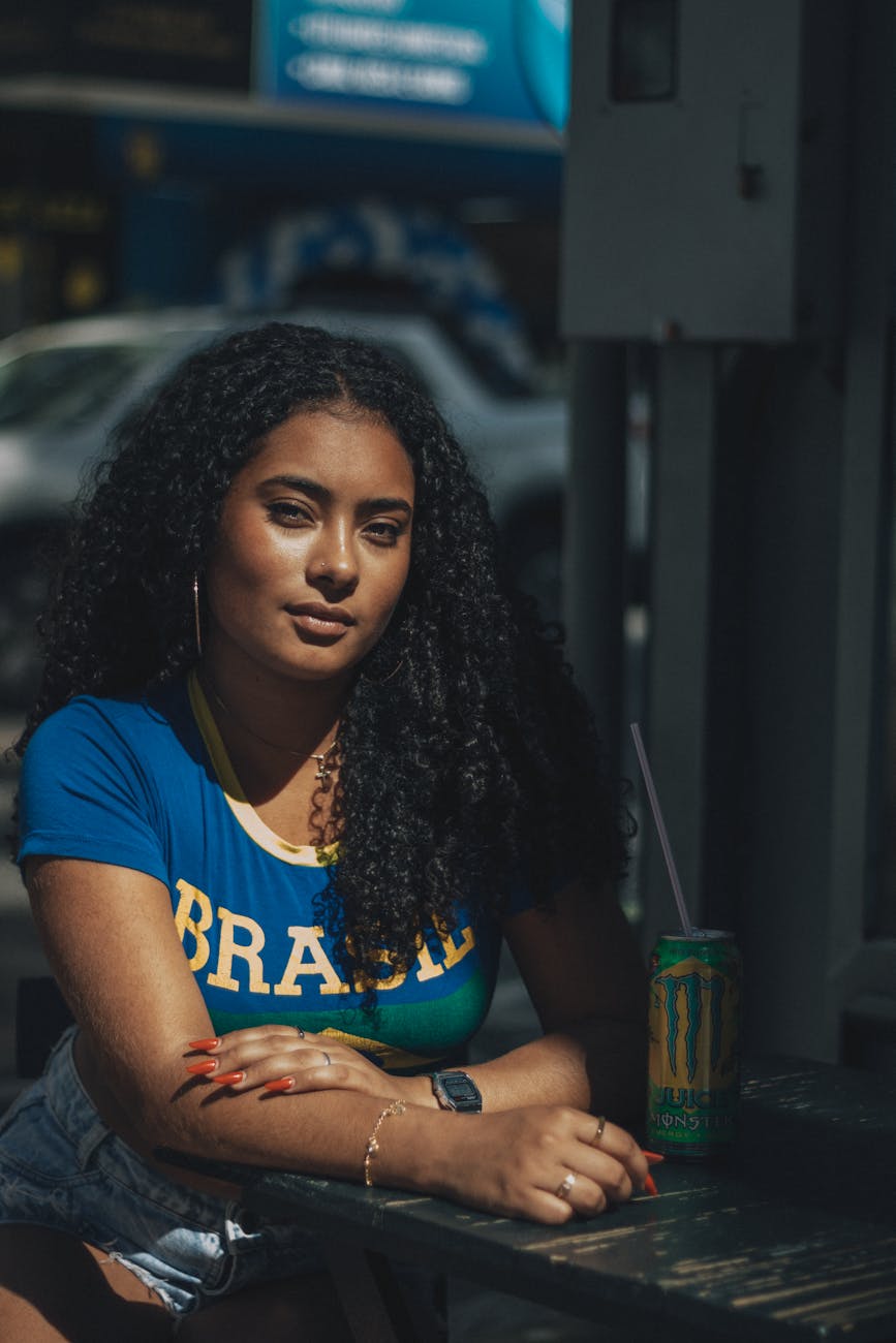 A Revolução da Beleza: Redefinindo o Poder e a Autenticidade na Era Vogue Brasil