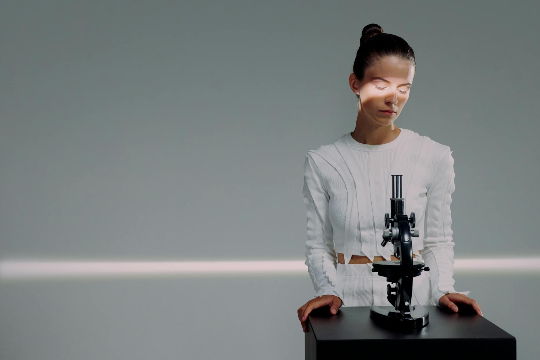 Biohacking Estético: A Era da Longevidade Regenerativa