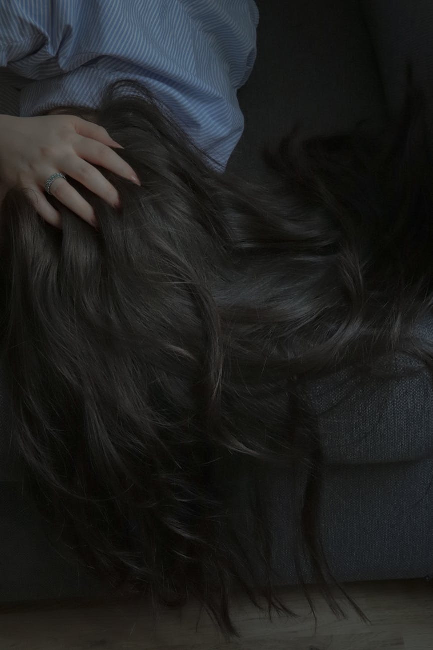 A Era da Imortalidade Capilar: A Ciência da Regeneração Celular e a Arte do Slow Beauty