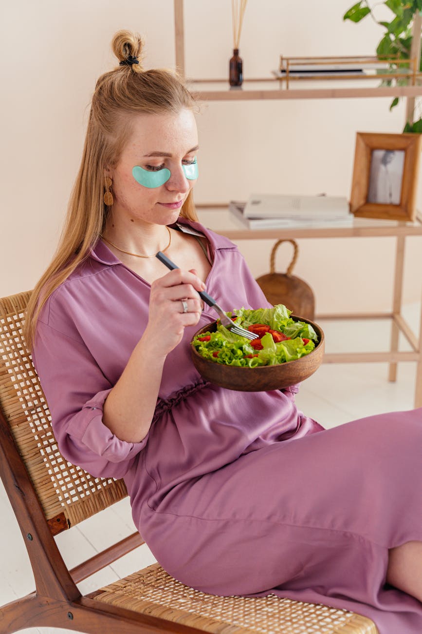 O Ritual da Beleza Radiante: Desvendando o Poder da Alimentação Anti-inflamatória e Low Carb