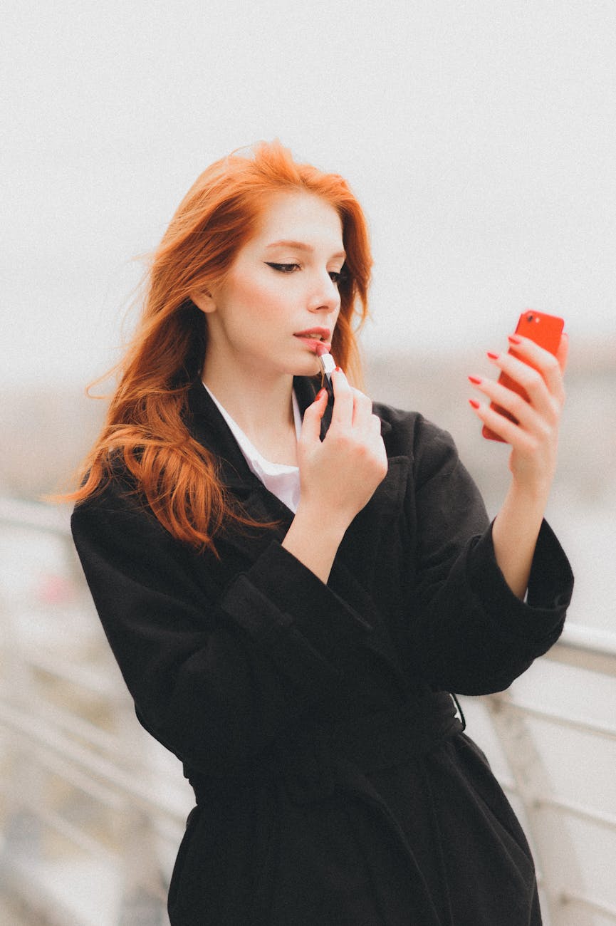 A Revolução da Beleza: Como Gadgets e Tecnologia Estão Redefinindo o Nosso Ritual