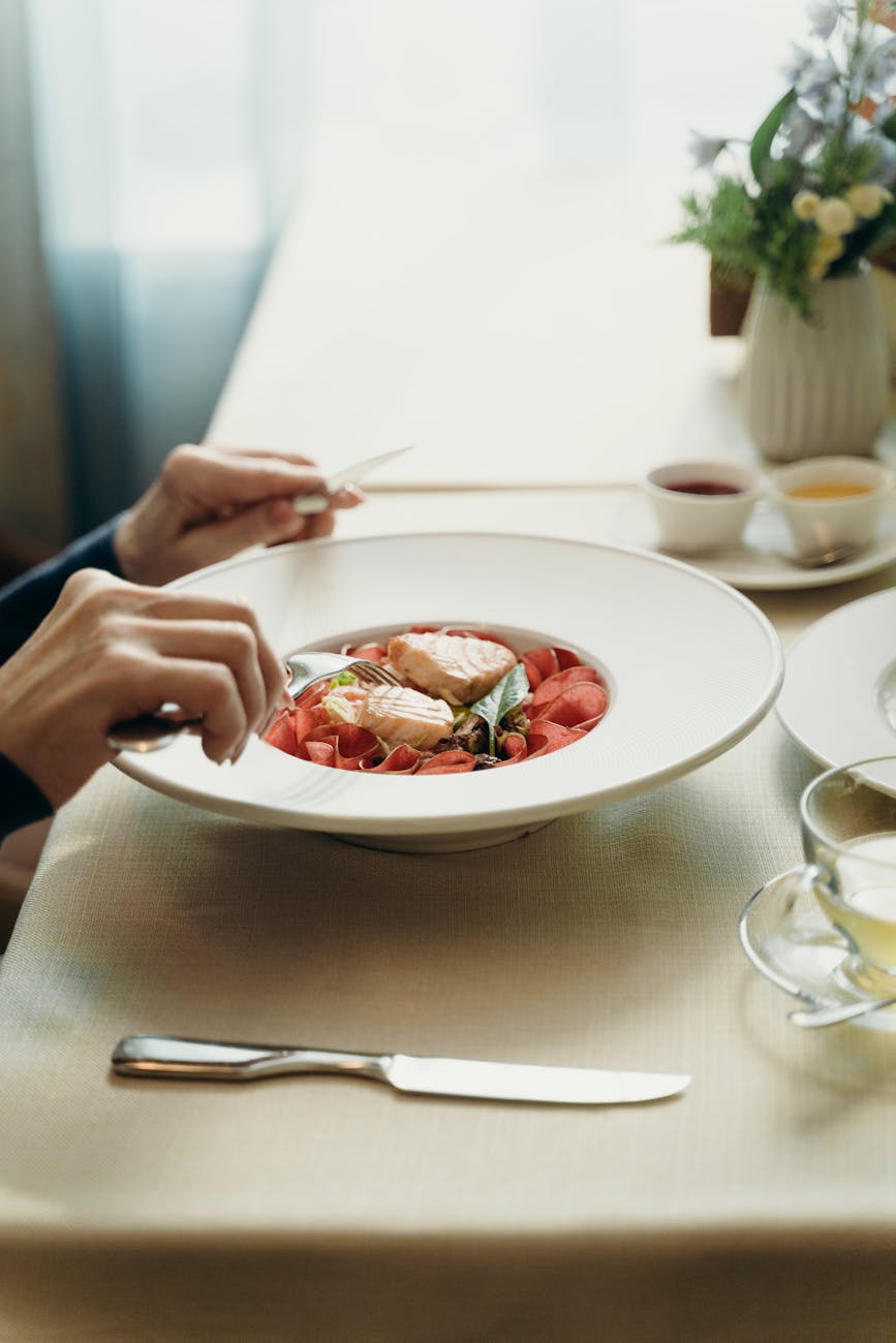Gastronomia Skinimalist: A Nova Era da Elegância Low Carb