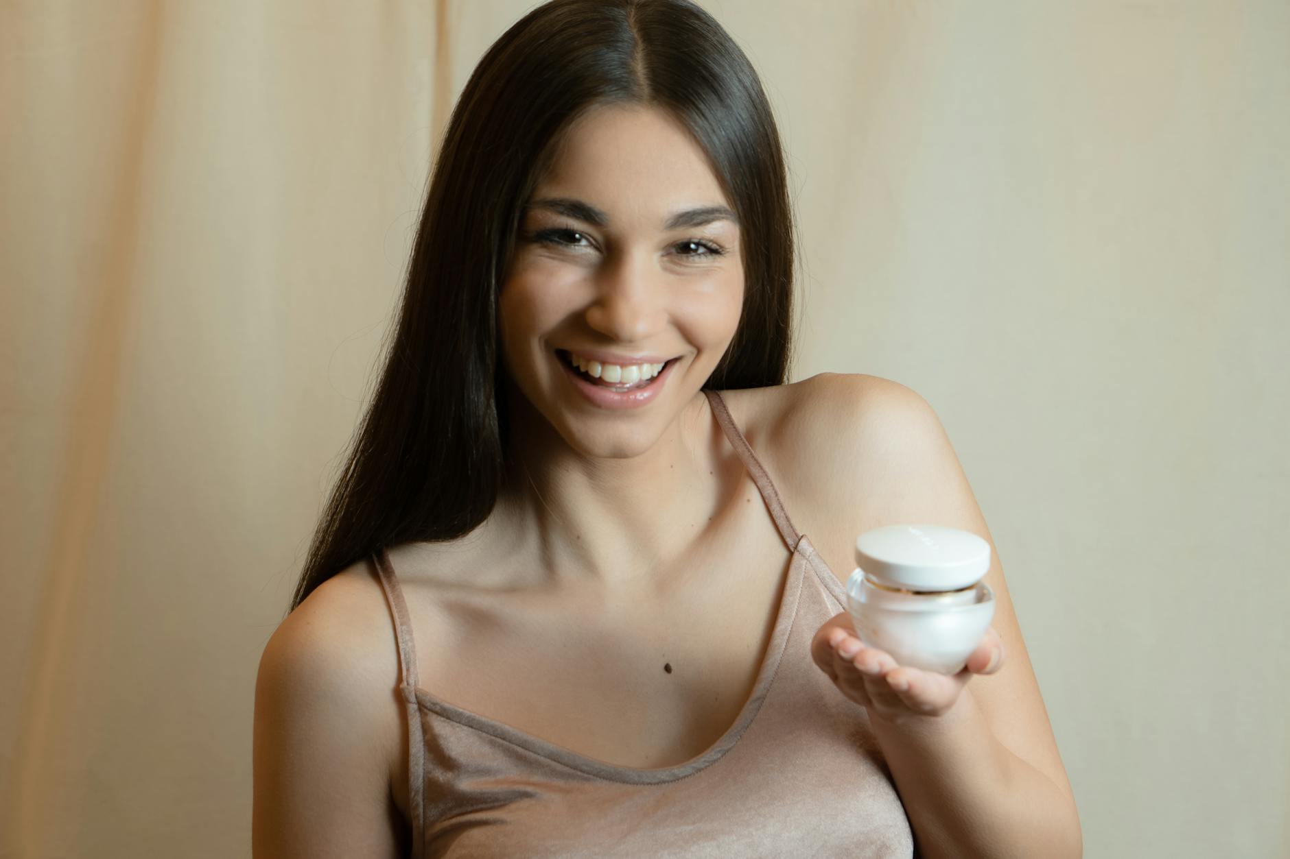 Nutricosmética de Alta Performance: A Dieta como Protocolo de Longevidade Estética