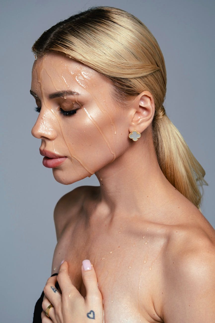Protocolo Bio-Luxe: O Ritual de Jejum Estratégico para Regeneração Celular e Luminosidade Facial