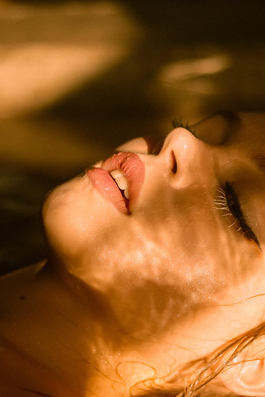 A Alquimia do Futuro: A Nova Era da Longevidade Celular e Neurocosmética de Alta Performance