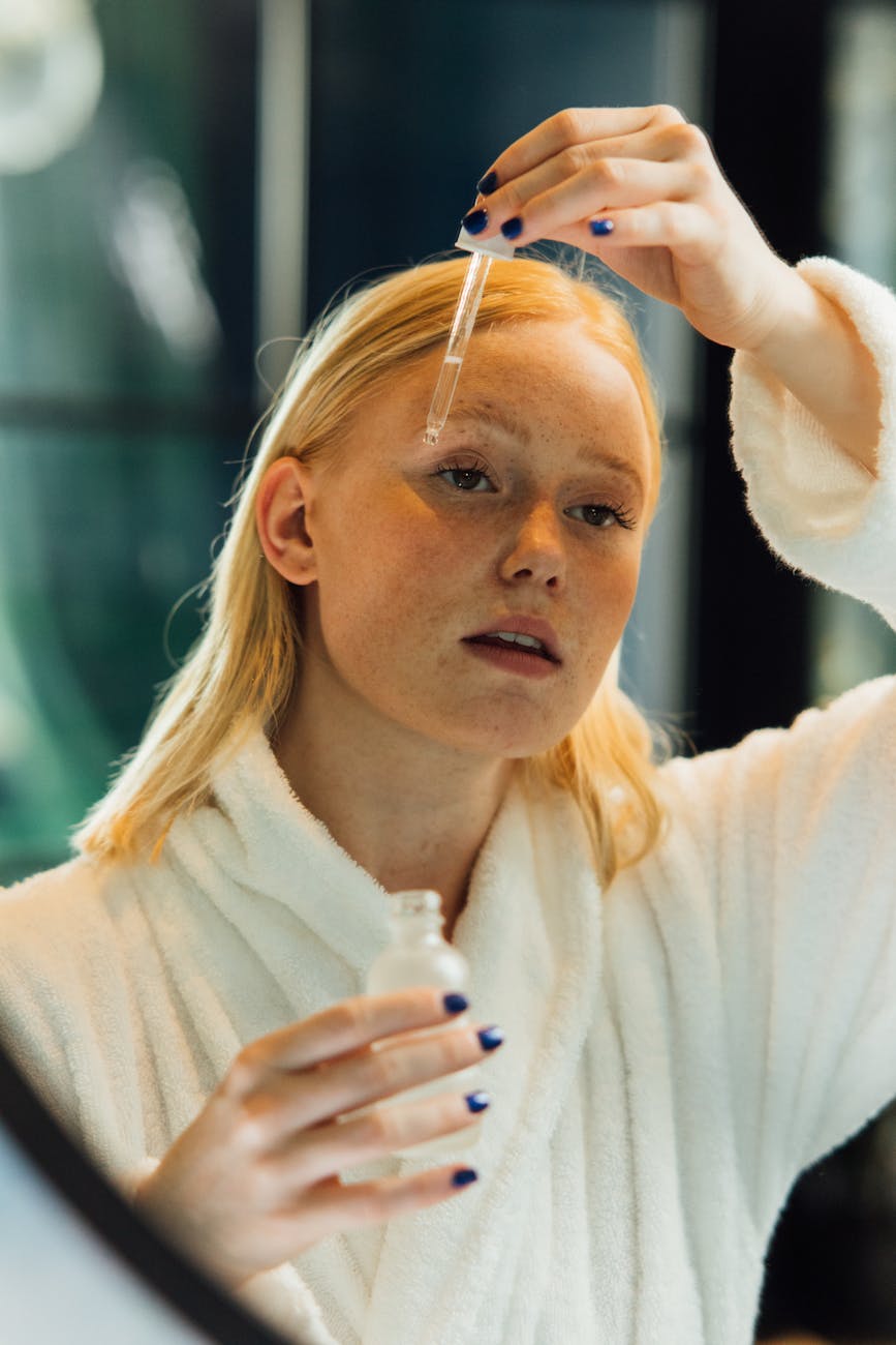 Revolução Estética: Como a Tecnologia Está Redefinindo a Beleza Feminina na Era dos Gadgets