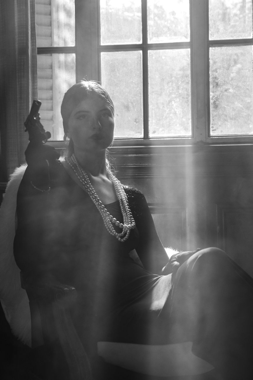 Leticia Colin: Femme Fatale Moderna e Seu Estilo Viciante!