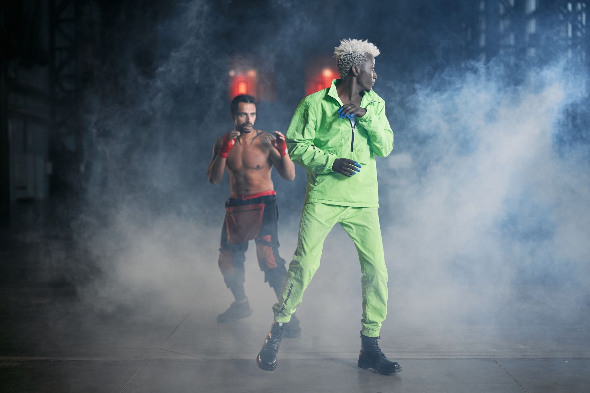 Global Stage Aesthetics: O Guia do Estilo de Performance
