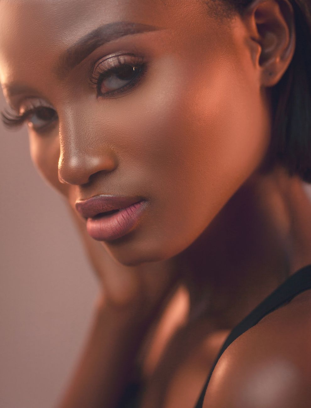 Glow de Virginia Fonseca: O Segredo da Pele Perfeita