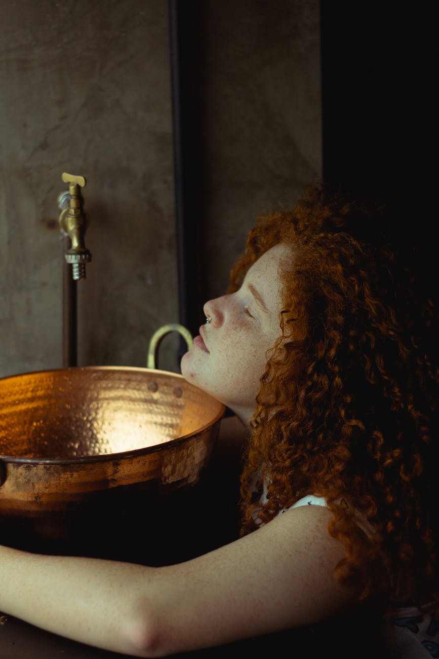 A Assinatura Visual de Marina Ruy Barbosa: Ciência e Glow