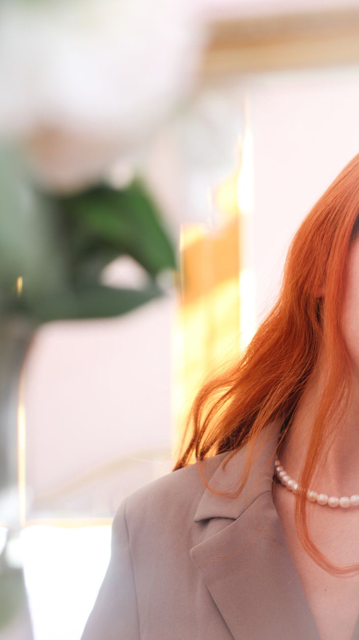 A Assinatura Visual de Marina Ruy Barbosa: Ciência e Glow