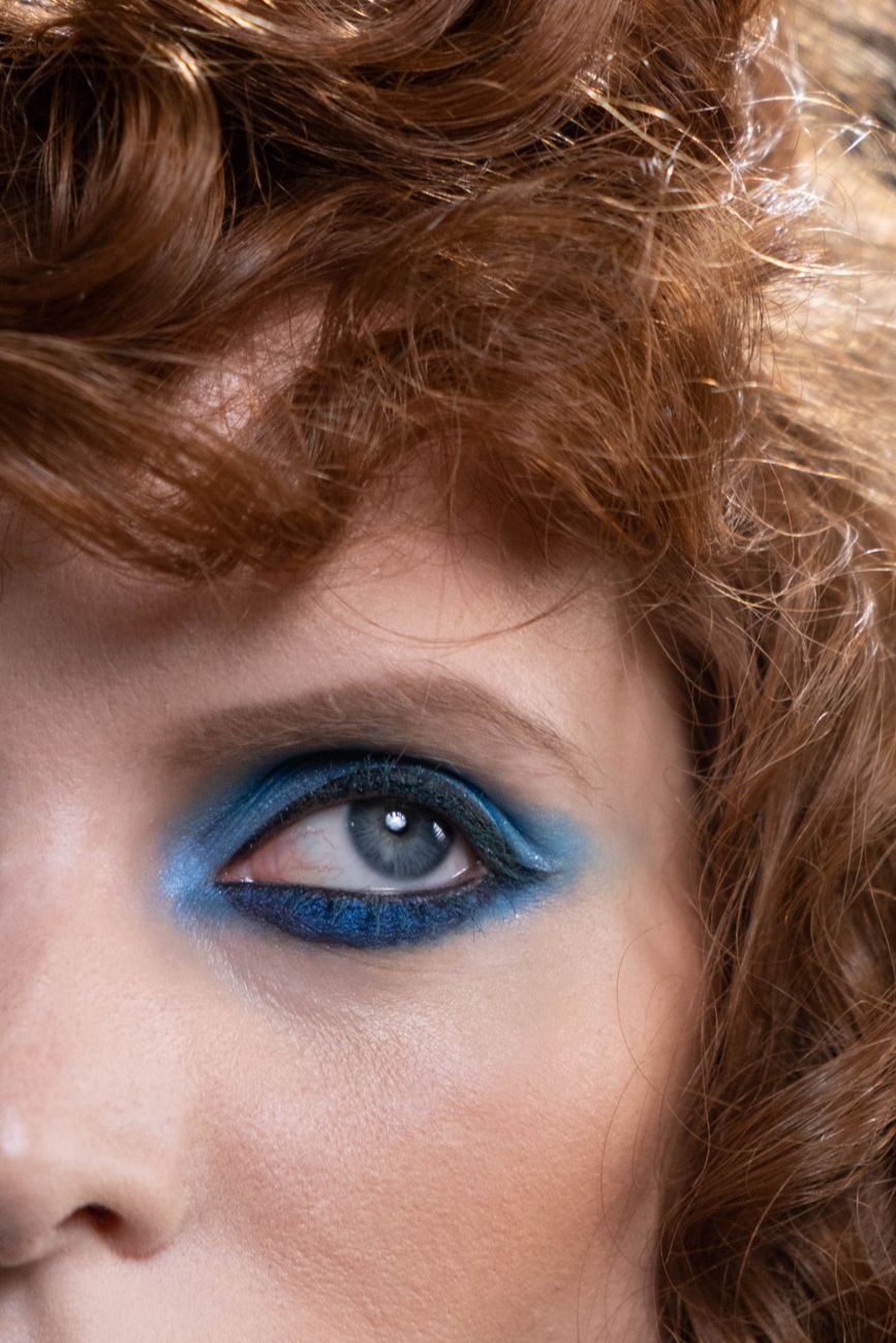 A Beleza Expressionista de Leticia Colin: Ciência e Estética