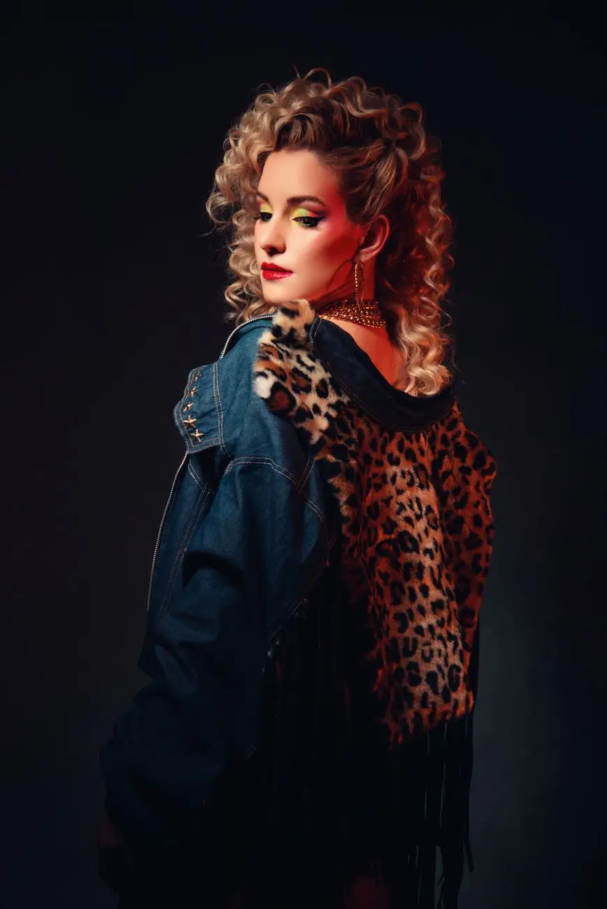 Rock Glam de Bonnie Tyler: O Estilo Que Dominará 2026!