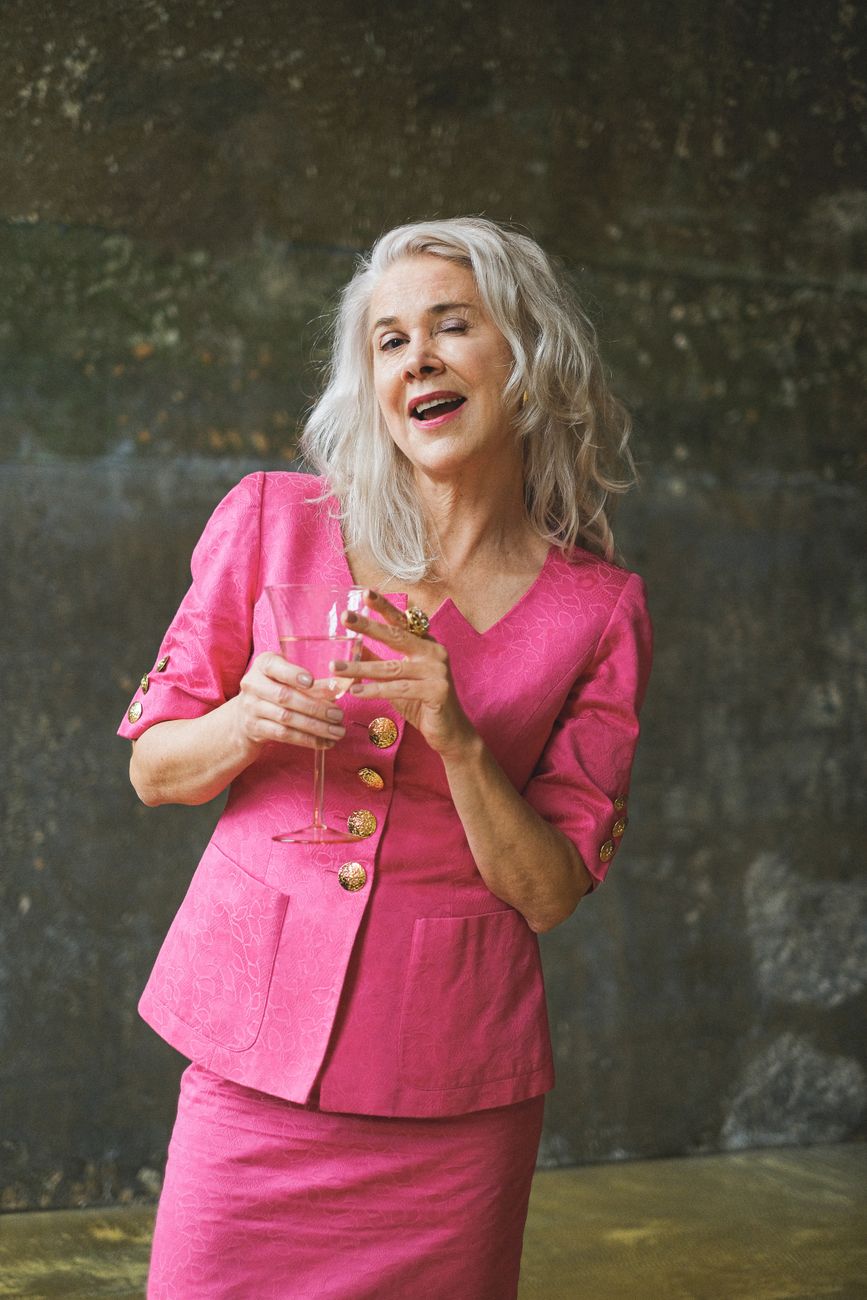 Brenda Fricker: A Revolução do Graceful Aging no Mivonne!
