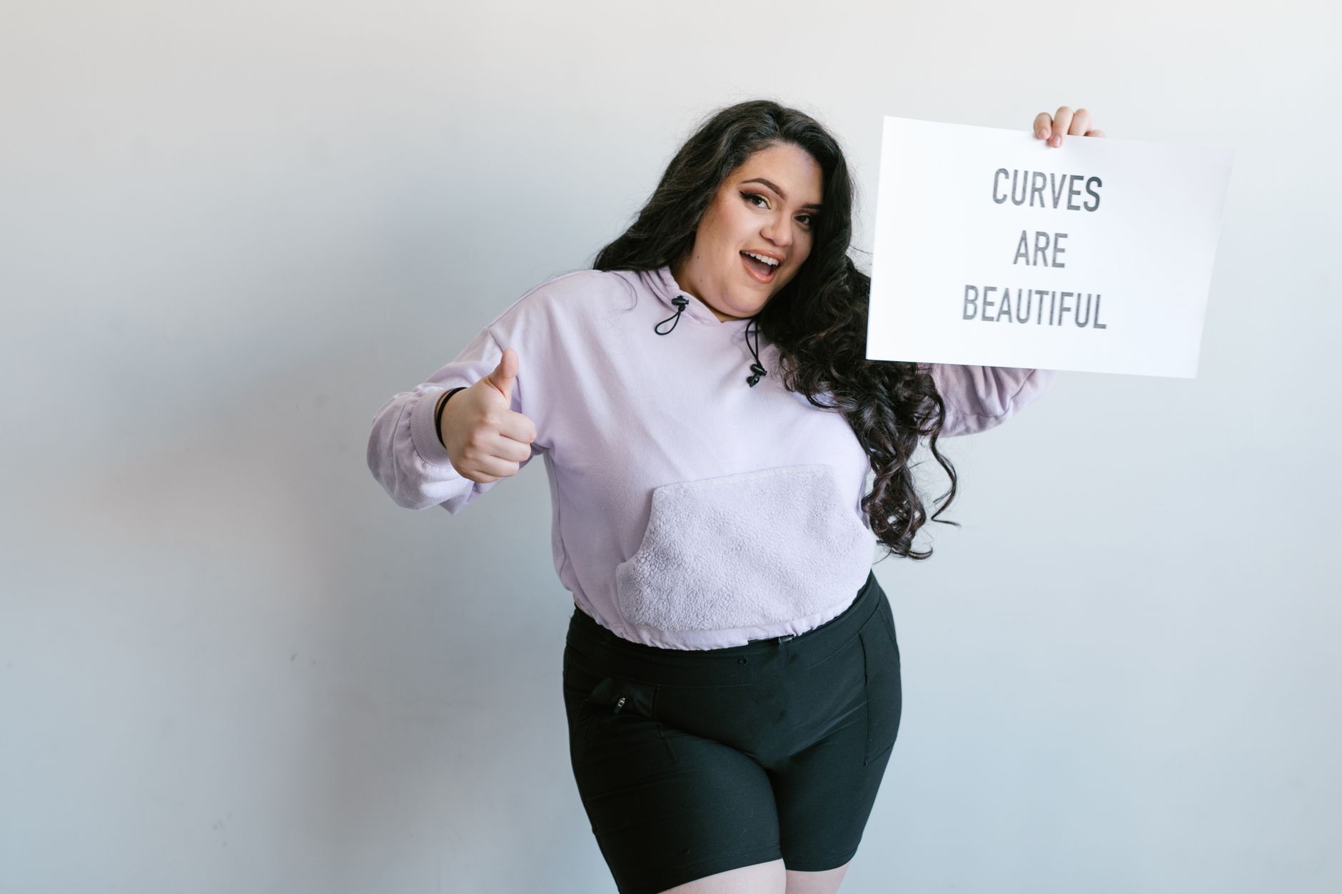 Thais Carla e a Lingerie que Transforma: Seu Hype Agora!