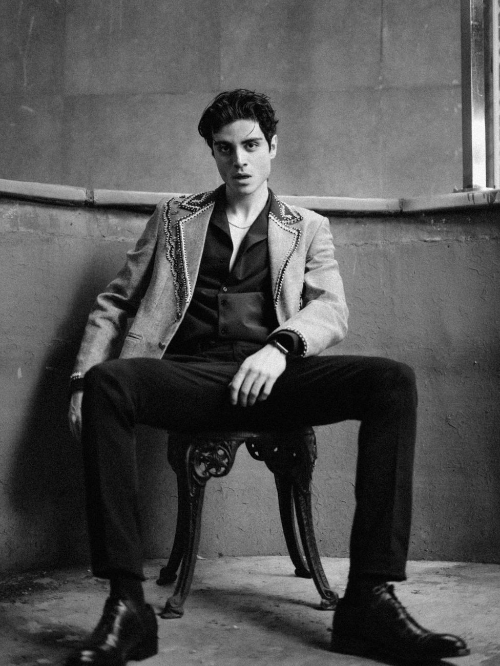 Legado e Estilo: Como Ícones Culturais Moldam a Moda Atual