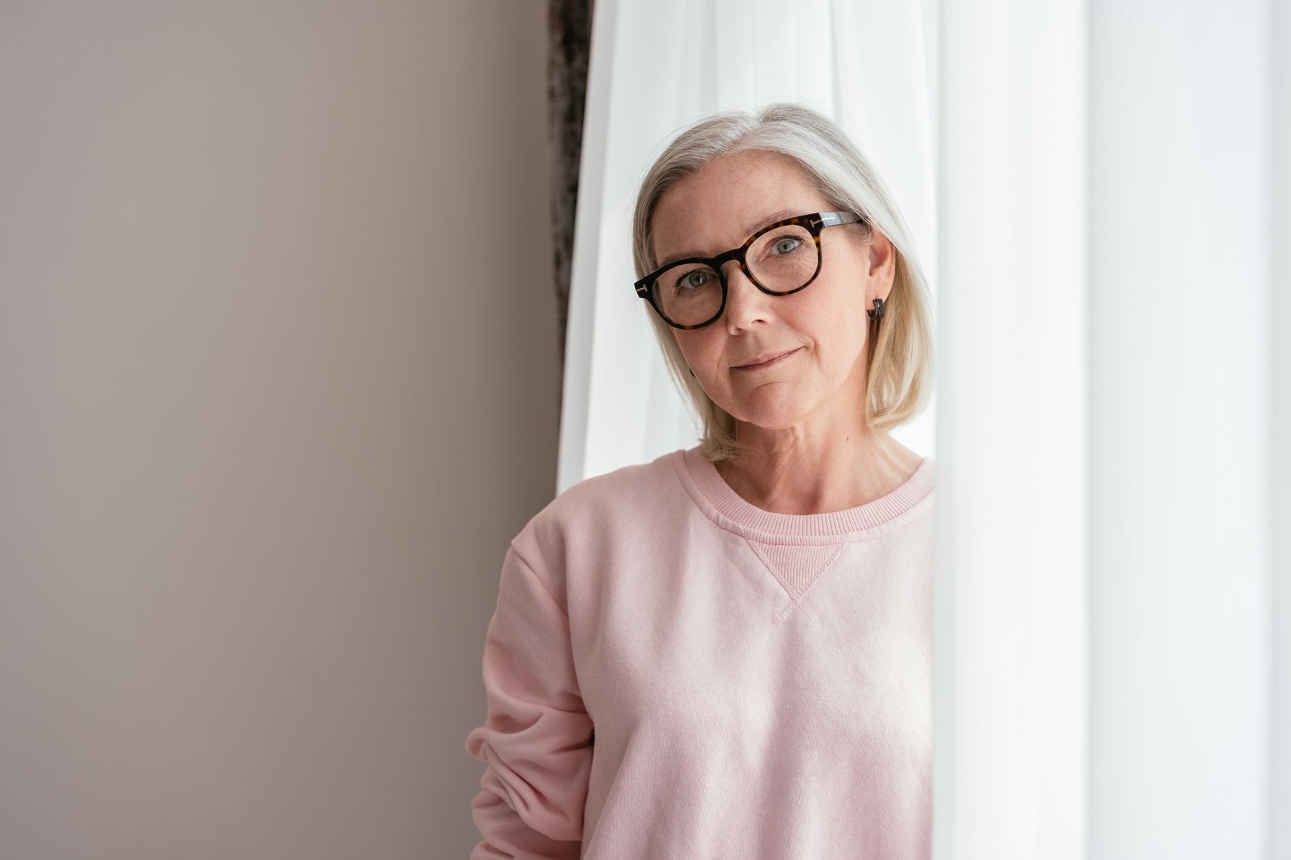 Claudia Raia aos 60: O Guia da Maturidade Radiante e Ageless