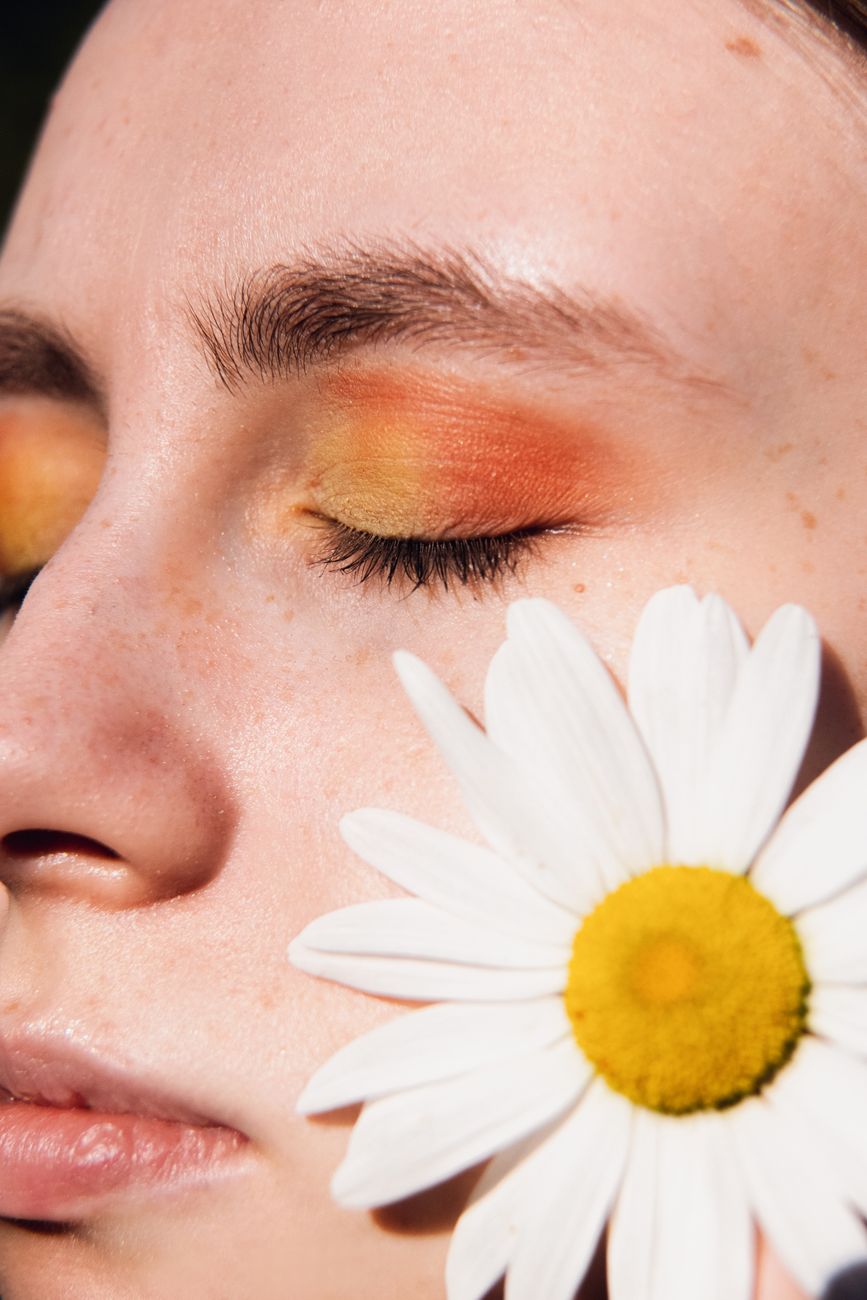 Clean Girl: Maquiagem Minimalista e Efeito Glow Natural