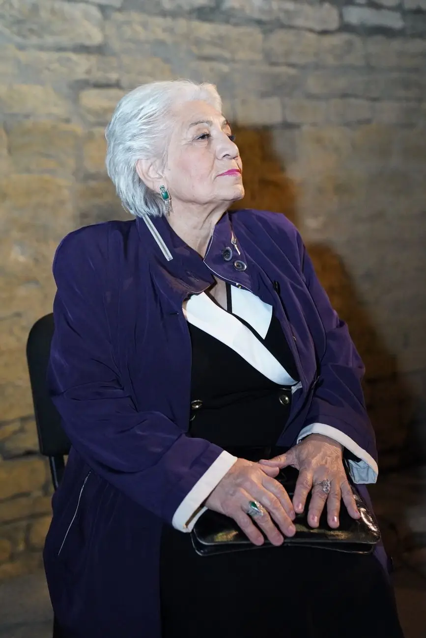Brenda Fricker: O Segredo da Elegância que Não Envelhece