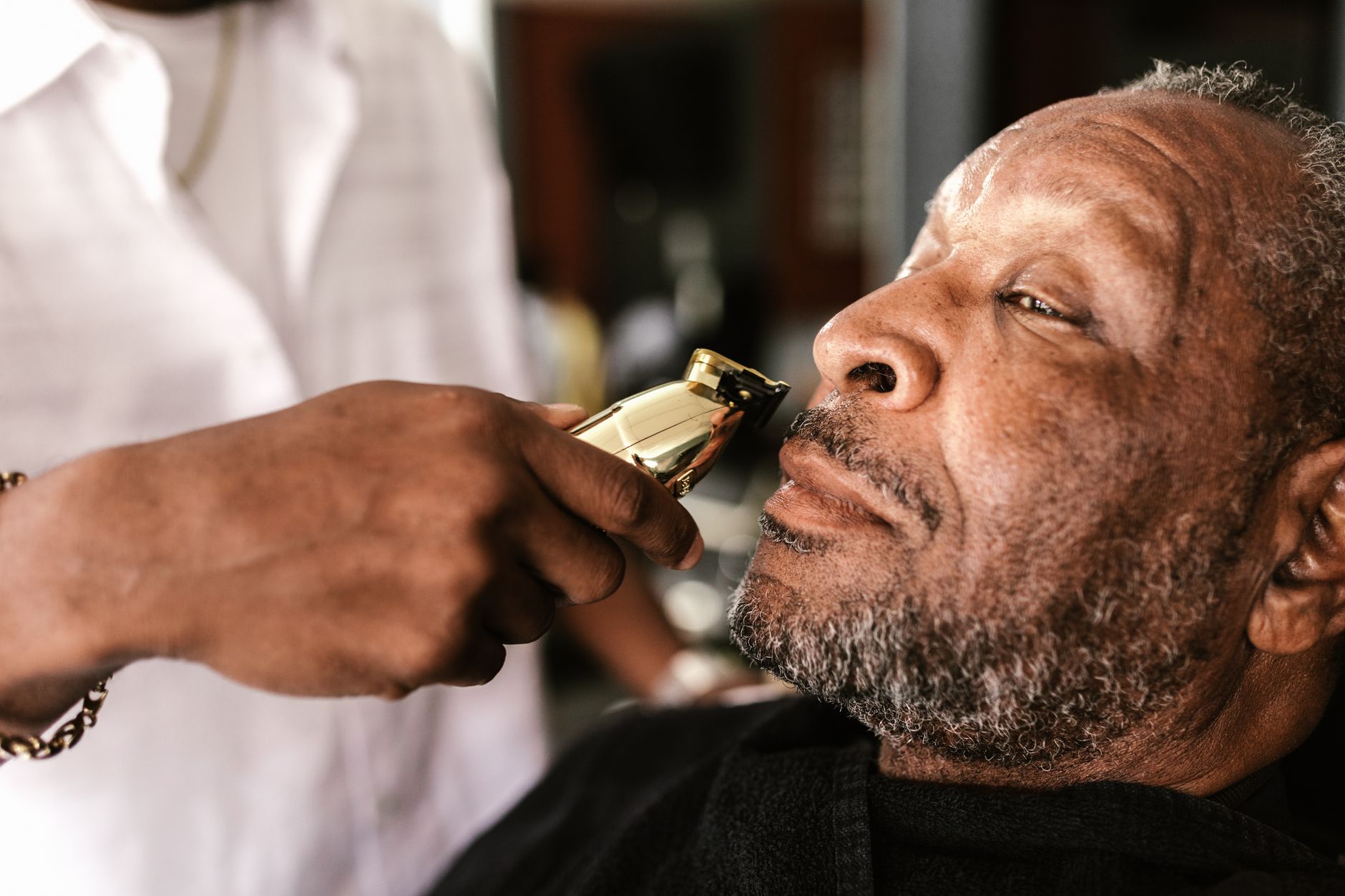 Longevidade Masculina: Estética e Saúde para Pele Madura