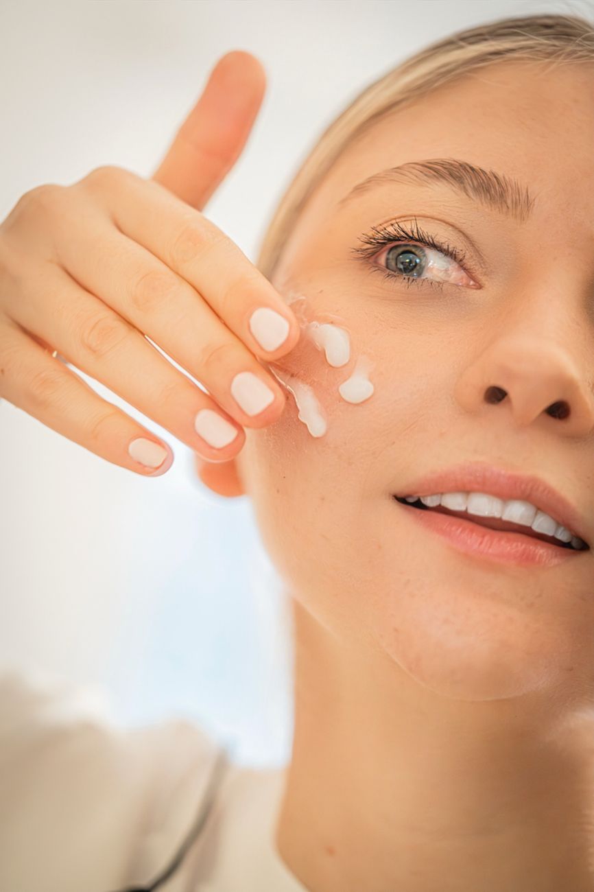 Layering de Ativos: Guia Prático para Combinar Skincare