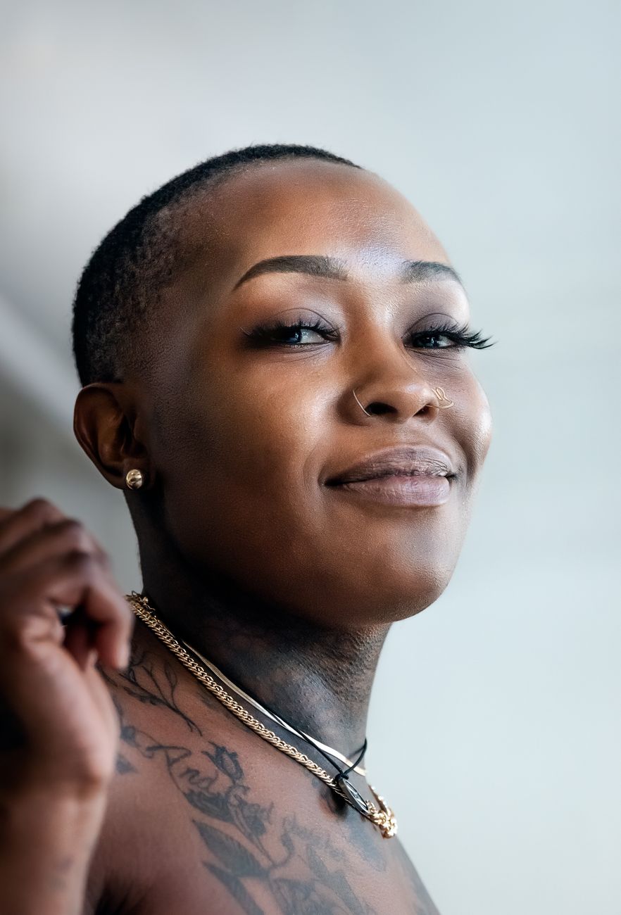 A Ciência do Glow Up: A Maturidade Radiante de Erika Januza