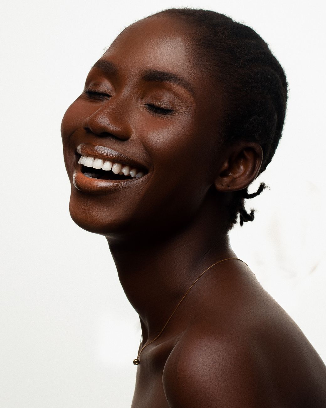 Beleza Natural: A Essência da Estética Minimalista e Radiância