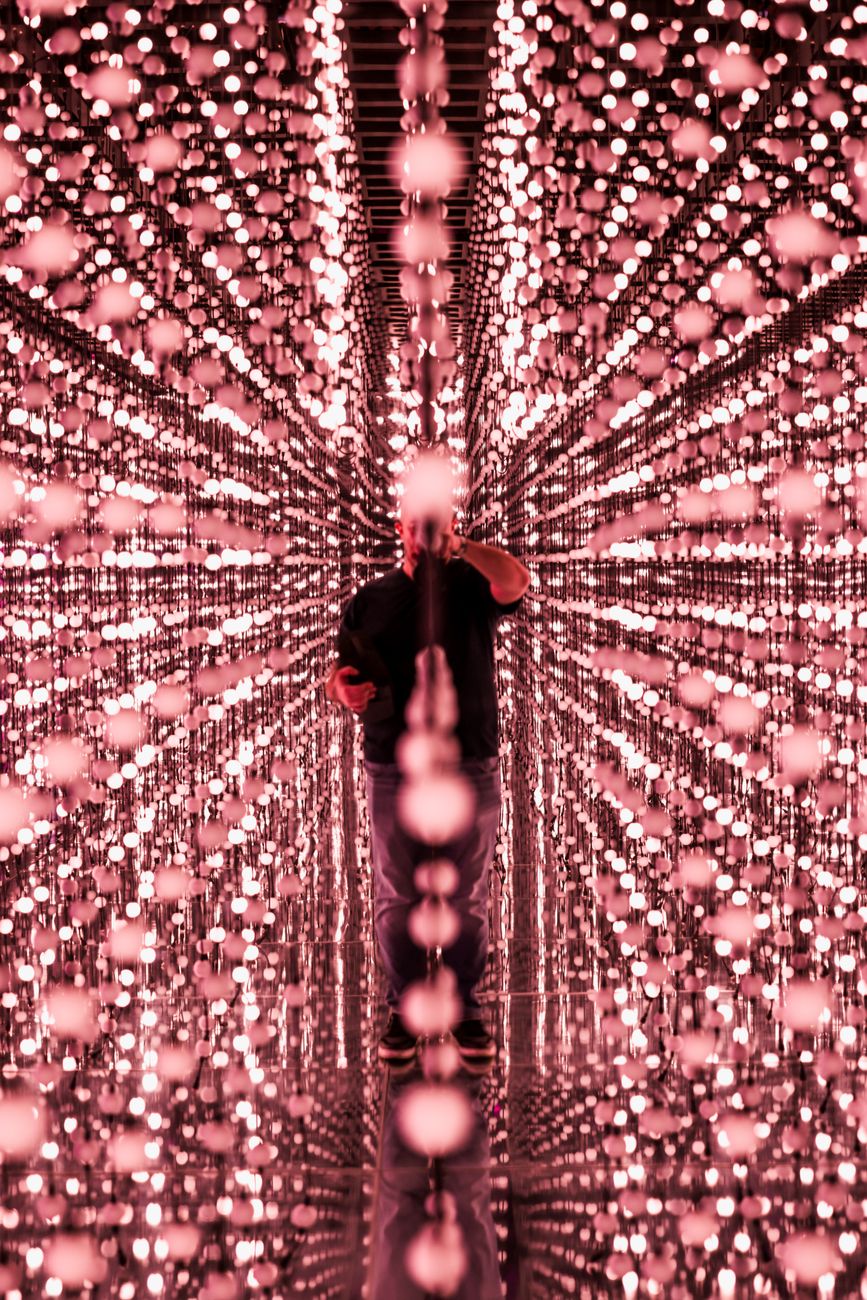 O HYPE Kusama: Bolinhas Invadem Sua Moda e Beleza AGORA!