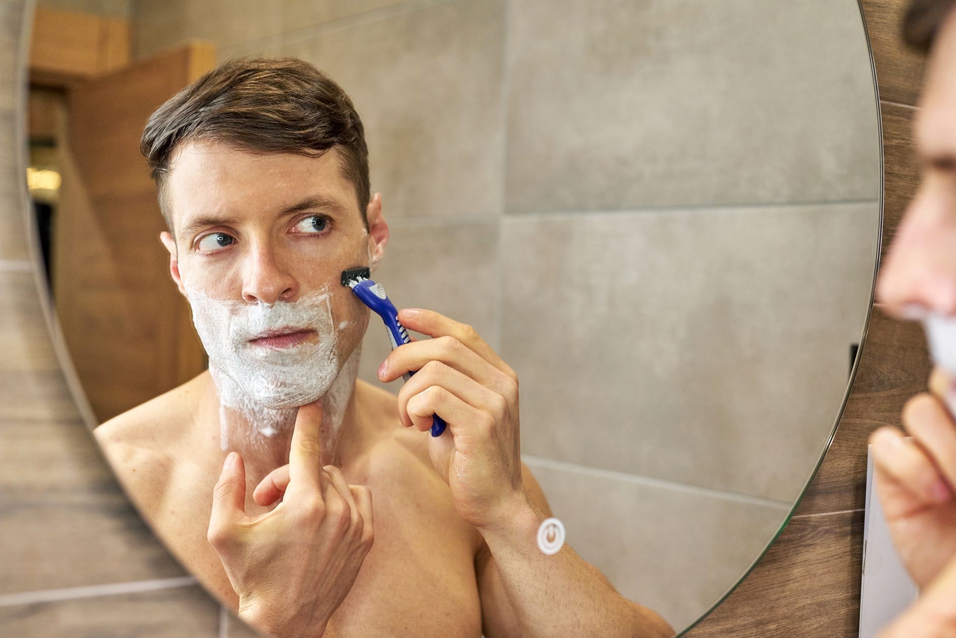 Carmo Dalla Vecchia: Grooming e Vulnerabilidade Masculina