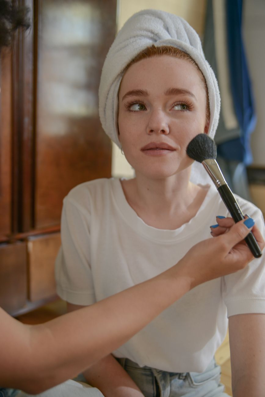 Clean Girl Aesthetic: Guia da Maquiagem e Pele Natural