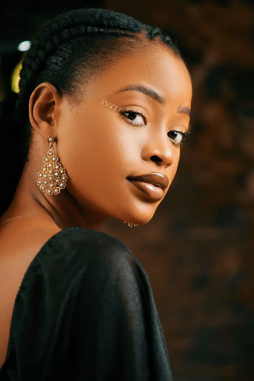 Erika Januza: O Glow Up Real da Maturidade Emocional