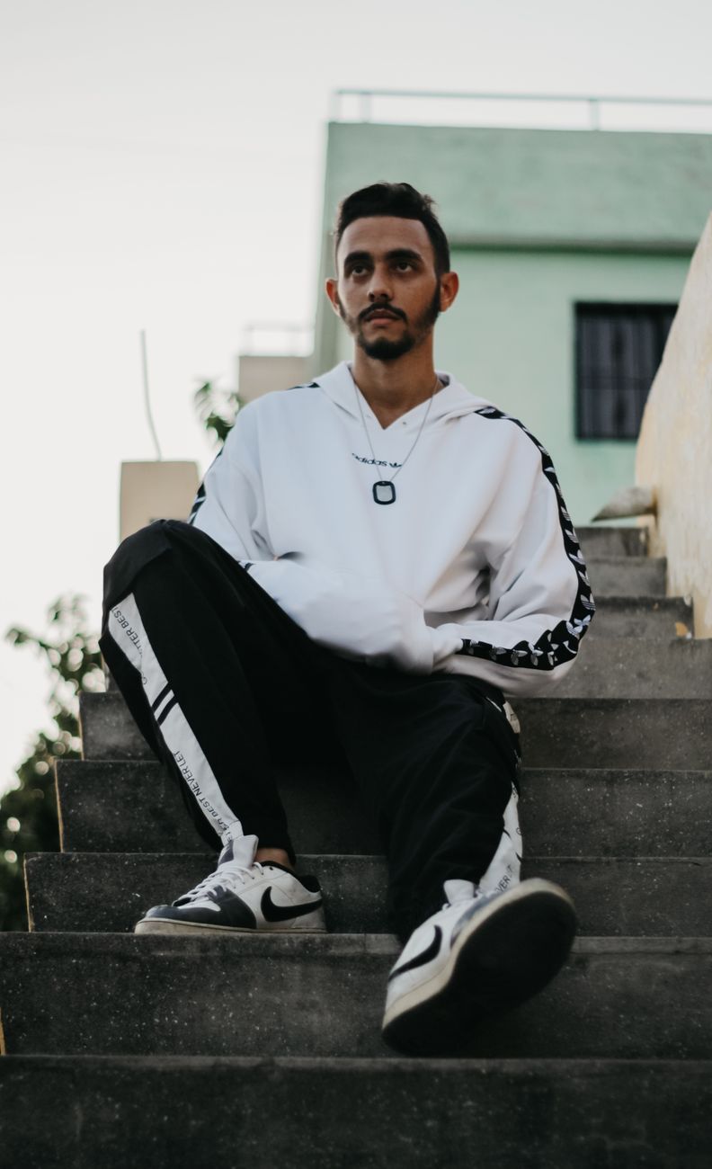 Athleisure Masculino: Guia de Estilo, Conforto e Performance