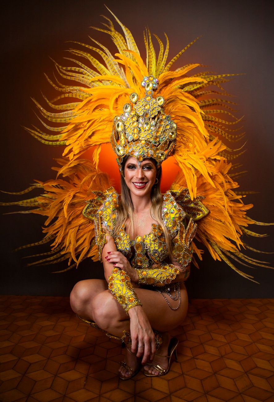 Anitta na Sapucaí: Segredos do Glow e Estética Blindada