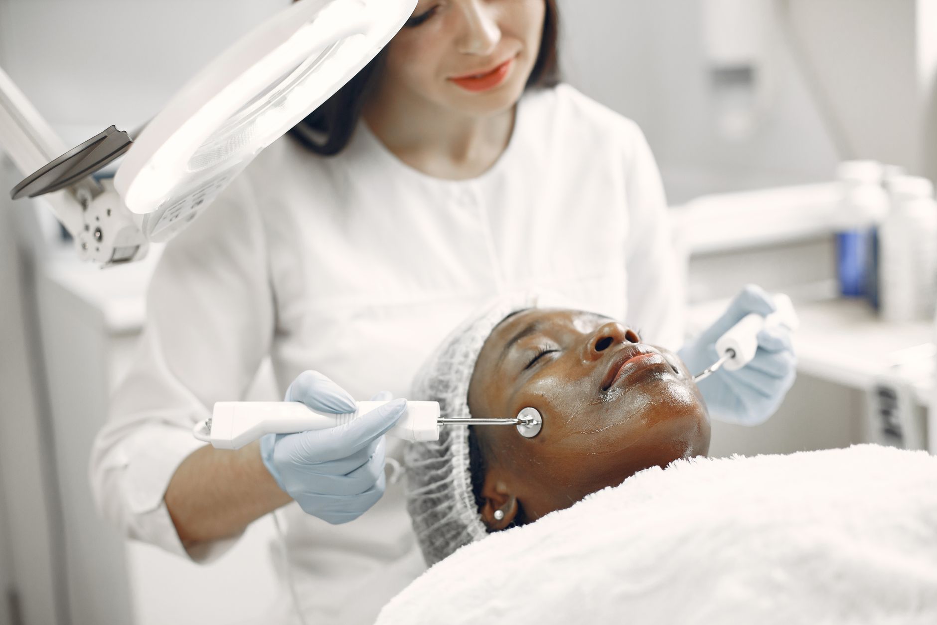A Ciência da Estética: A Rotina de Elite de Rebeca Andrade